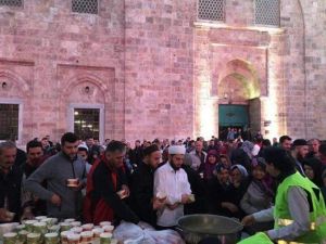 Bursalılar Teröre Karşı Ulu Cami’ye Akın Etti
