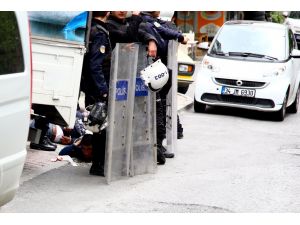 Taksim’e çıkmak isteyen 8 kişi gözaltına alındı