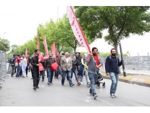Bakırköy’deki 1 Mayıs Kutlamalarında, Vatandaşlar Dağılmaya Başladı