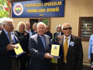 Aziz Yıldırım, 'Fenerbahçeli Sporcular Evi' açılışına katıldı