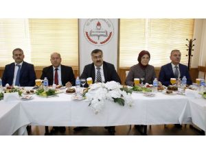 Antalya Milli Eğitim Müdürlüğü’nden "İhmal Ve İstismara Yönelik Yaşam Becerisi Kazandırma" Kitabı