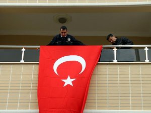 Gaziantep'teki terör saldırısında yaralanan polis şehit oldu