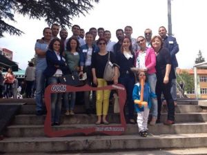 Uşak Anadolu Lisesi Mezunarı Gün Sayıyor