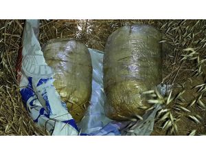 Urfa’da boş arazide 15 kg TNT ve 480 adet Bixi makinalı tüfek mermisi bulundu