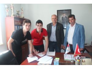 Beşiktaş Yalovalı İkizleri Kaptı