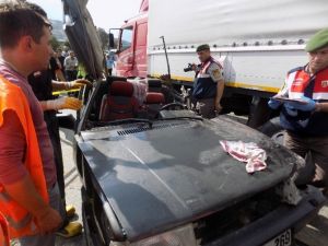 Karacasu’da Kaza, Otomobil Sürücüsü Sıkıştığı Araçta Hayatını Kaybetti