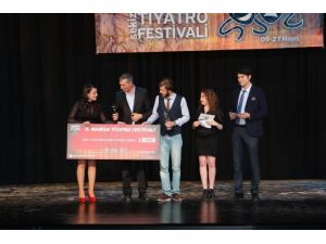 Manisa 8’inci Tiyatro Festivali’nin Ödülleri Sahiplerini Buldu