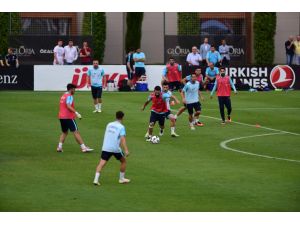 A Milli Futbol Takımı'nda Antalya kampı devam ediyor