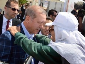 Erdoğan’dan Şehit Annesine Yakın İlgi