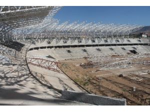 Malatya Arena Stadı’nın Çatısı Kapatıldı