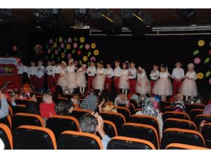 İkra Kur’an Kursu Öğrencilerinin Müsamere Heyecanı