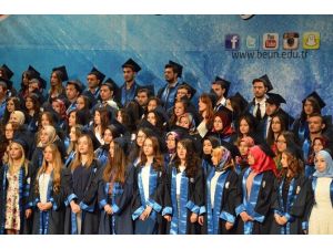 Ahmet Erdoğan Sağlık Hizmetleri Meslek Yüksekokulu Mezunlarını Uğurladı