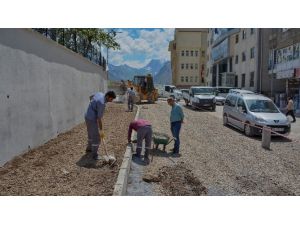 Hakkari Belediyesi Dört Koldan Çalışıyor