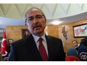 Mardin'e atanan Vali Mustafa Yaman görevine başladı