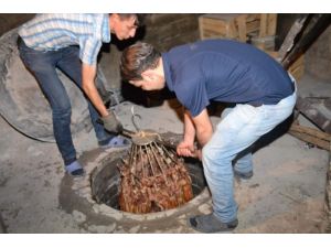 Siirt’te İftarın Vazgeçilmez Lezzeti Büryan Kebabı
