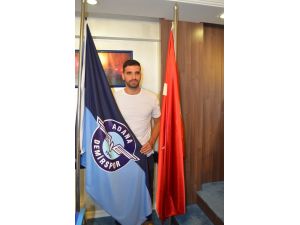 Kaleci Emrullah Şalk Adana Demirspor'da kaldı