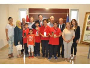 Gaziantep Kolej Vakfı Takımı Dünya Dördüncüsü