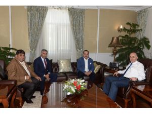 Erzurumspor yönetiminden Vali Azizoğlu’na ziyaret