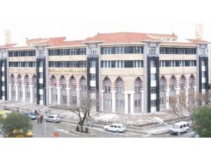 Kuşadası Adliyesi’nde görev yapan 1 savcı ve 3 hakim açığa alındı