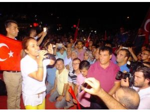 AK Partili Enç: “Darbe gecesi 500 bin kişi katledilecekti”