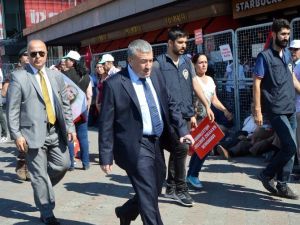 Taksim’deki ’Cumhuriyet ve Demokrasi Mitingi’ne vatandaşlar akın etti