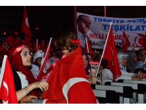 Ankaralılar demokrasi nöbetini sürdürüyor