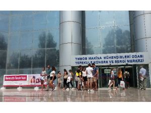 Düzce Üniversitesi  İzmir Tercih fuarında öğrencilerle buluştu