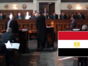 Mısır'da darbe karşıtı 13 kişiye idam cezası