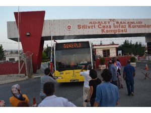 Silivri Cezaevi’ndeki erler otobüslerle birliklerine gönderildi