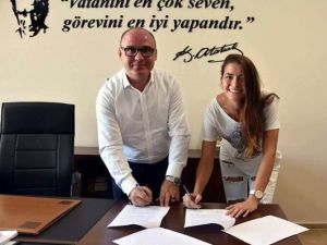 Merve Korkmaz yeniden Salihli Belediyespor’da