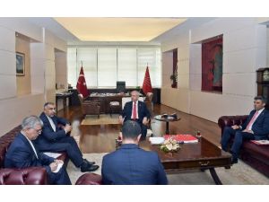 Kılıçdaroğlu, İran Büyükelçisi İbrahim Taherian Fard’ı kabul etti