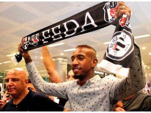 Beşiktaş’ın yeni transferi Talisca İstanbul’da