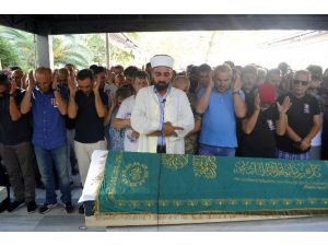 Ünlü oyuncu İsrafil Köse, son yolculuğuna uğurlandı