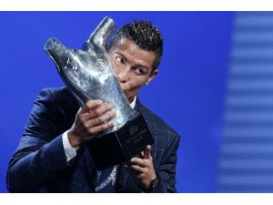 "UEFA Yılın Futbolcusu" ödülü Ronaldo’nun