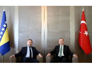 Cumhurbaşkanı Erdoğan, İzetbegoviç ile bir araya geldi