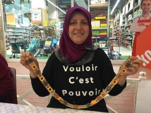 Forum Gaziantep’i ziyaret eden kadınlardan şık kemer tasarımları