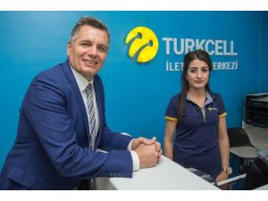 Turkcell’in 81 ildeki 5 bin mağaza çalışanı eğitimini tamamladı