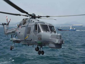 Güney Kore'de askeri helikopter düştü