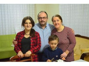 Okumak için gittiği İstanbul’da kalp krizi geçirerek hayatını kaybetti