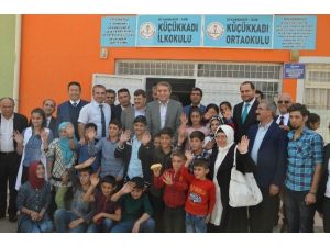 AK Parti İstanbul teşkilatından Diyarbakır’da 10 bin öğrenciye kırtasiye yardımı