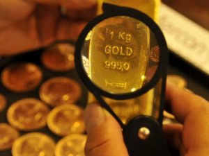 Gram altının fiyatı düşmeye devam ediyor