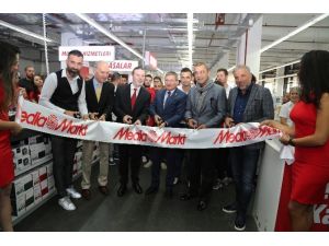 Media Markt yeni mağazasının kapılarını Viaport Asia’da açtı