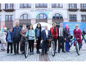 Ordu Büyükşehir Belediyesi, TEOG başarısını bisikletle ödüllendirdi