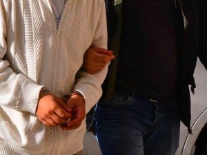 İzmir merkezli FETÖ/PDY soruşturmasında 17 polis tutuklandı