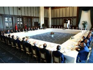 Cumhurbaşkanı Erdoğan, Doğu ve Güneydoğu kanaat önderleri ile birlikte