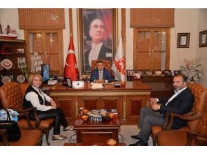 Azeri gazeteciden Başkan Yağcı’ya ziyaret