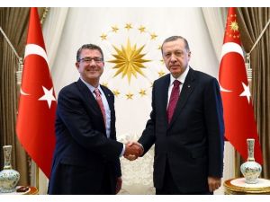 Cumhurbaşkanı Erdoğan, ABD Savunma Bakanı Carter ile bir araya geldi