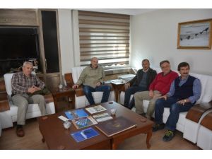 Karadeniz Teknik Üniversitesi öğretim üyeleri Başkan Köksoy’u ziyaret etti