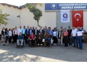 Almanya’da Yaşayan Türkler Antalyalı Engellileri unutmadı