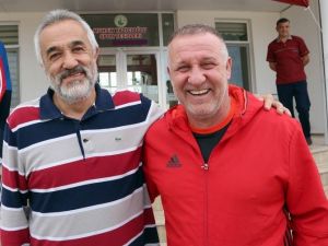 Sivasspor teknik direktörü Bakkal’dan, Belediyespor’a ziyaret